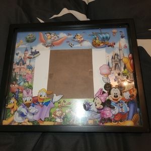 Disney park's picture frame